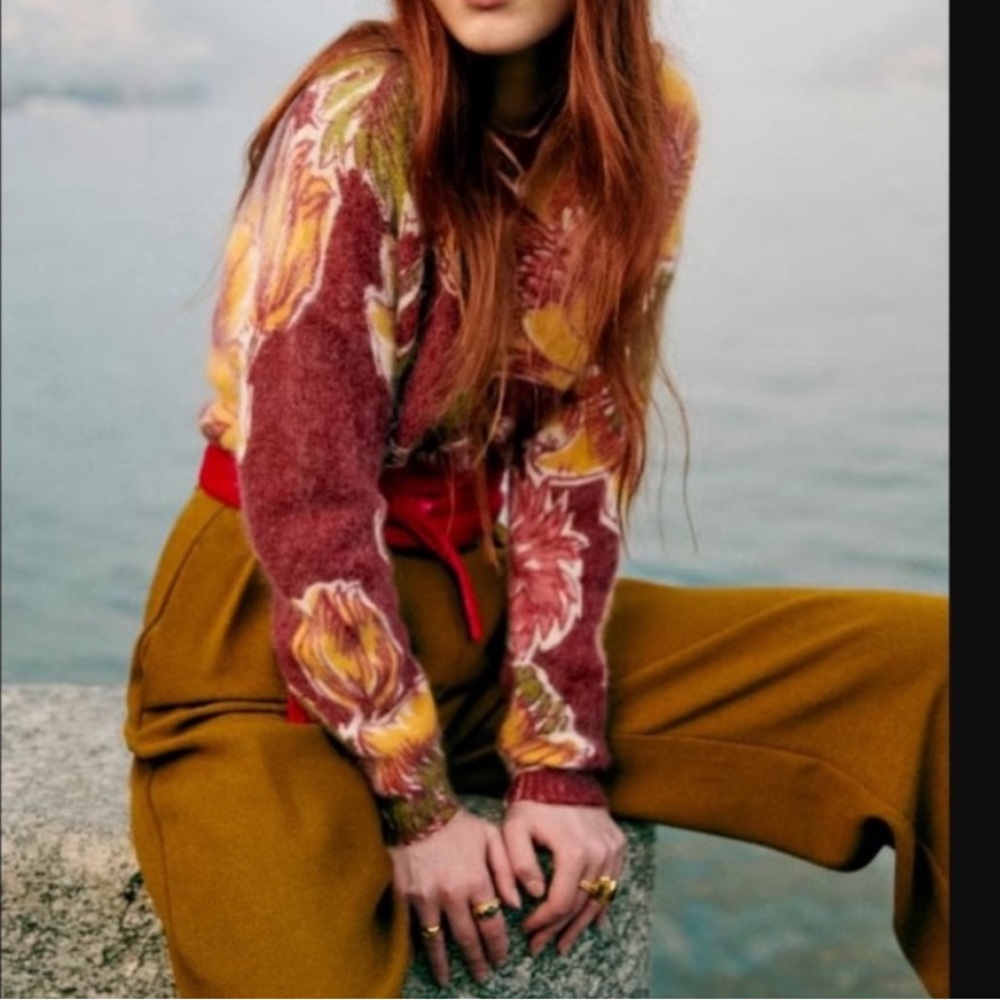 Sézane x Inoui Editions RARE Boris Sweater in Ochre/Prune Floral
